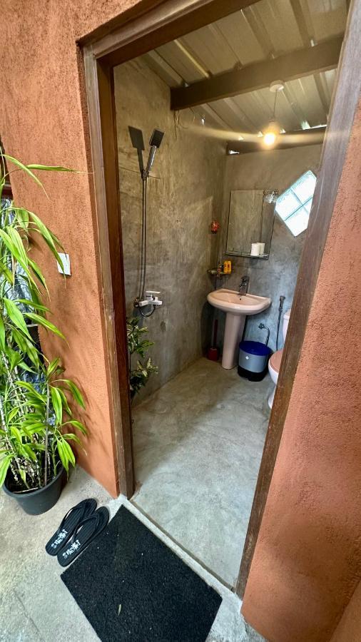 A Lounge Hostel And Cafe エッラ エクステリア 写真