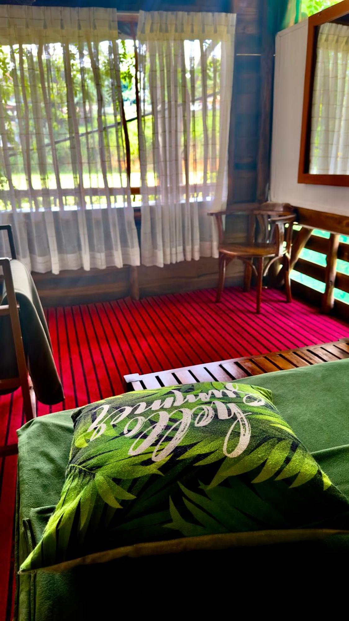 A Lounge Hostel And Cafe エッラ エクステリア 写真