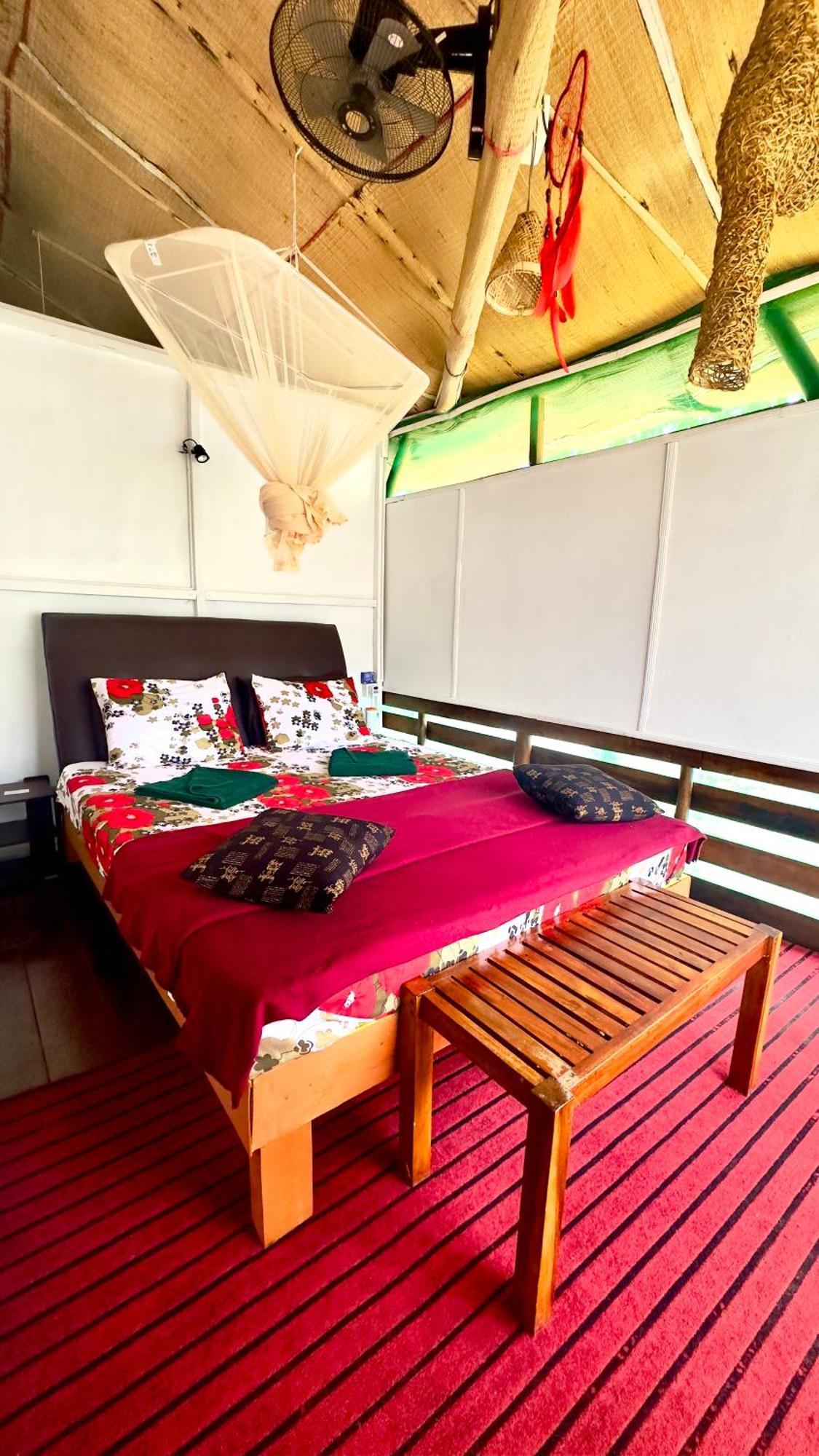 A Lounge Hostel And Cafe エッラ エクステリア 写真